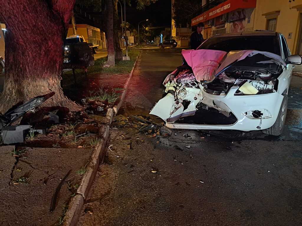 Duas pessoas ficam feridas em acidente em Rosário do Sul