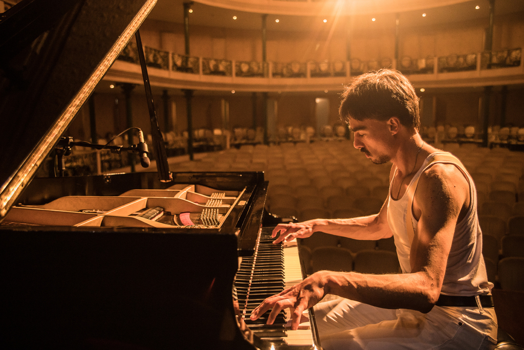 Bruno Hrabovsky retorna ao Treze de Maio com “Pink Floyd ao Piano” neste fim de semana