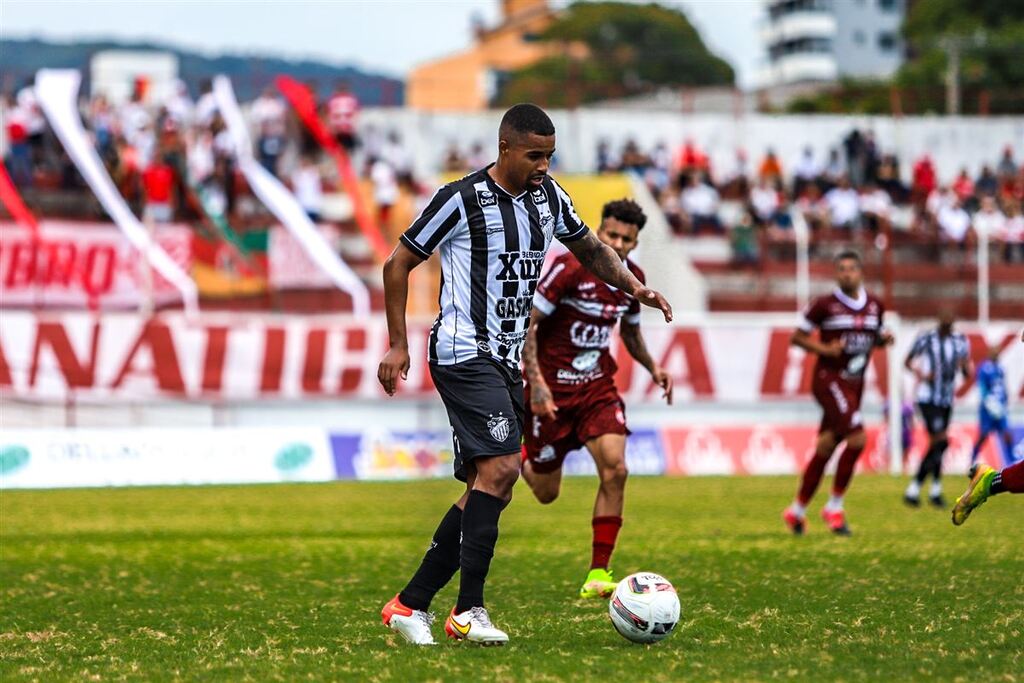 Volante Ben Hur Jardim é o novo reforço do Inter-SM