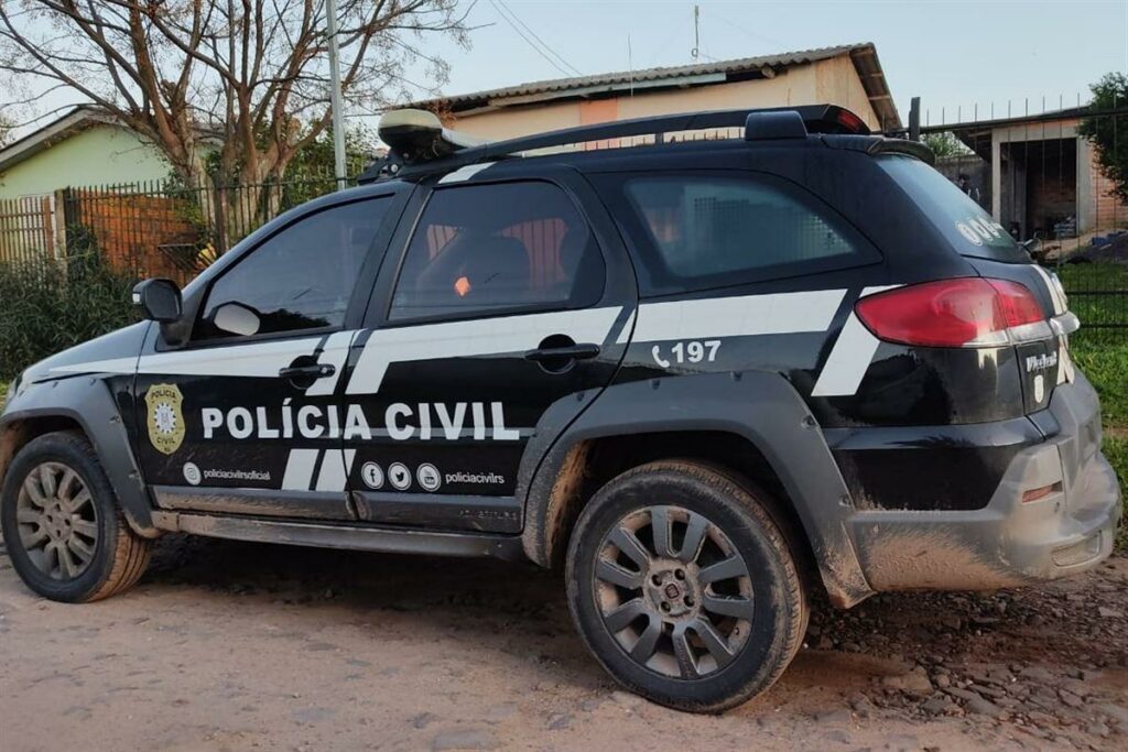 Polícia Civil prende suspeitos de furtarem 20 notebooks de escola em São Sepé