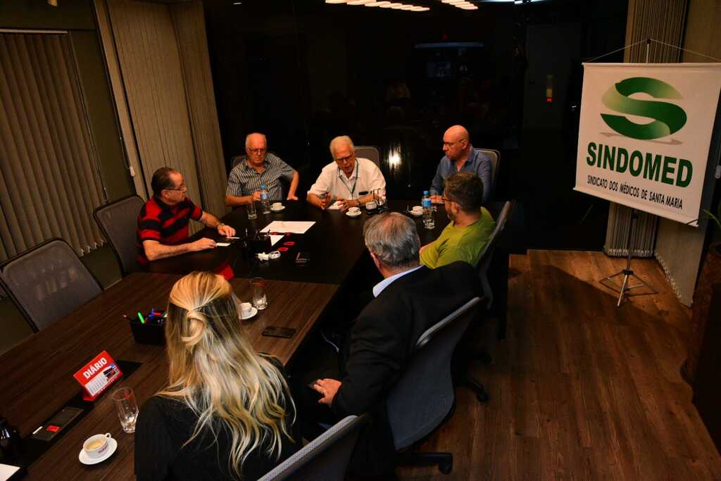 Médicos credenciados ao IPE Saúde participam de reunião em Santa Maria