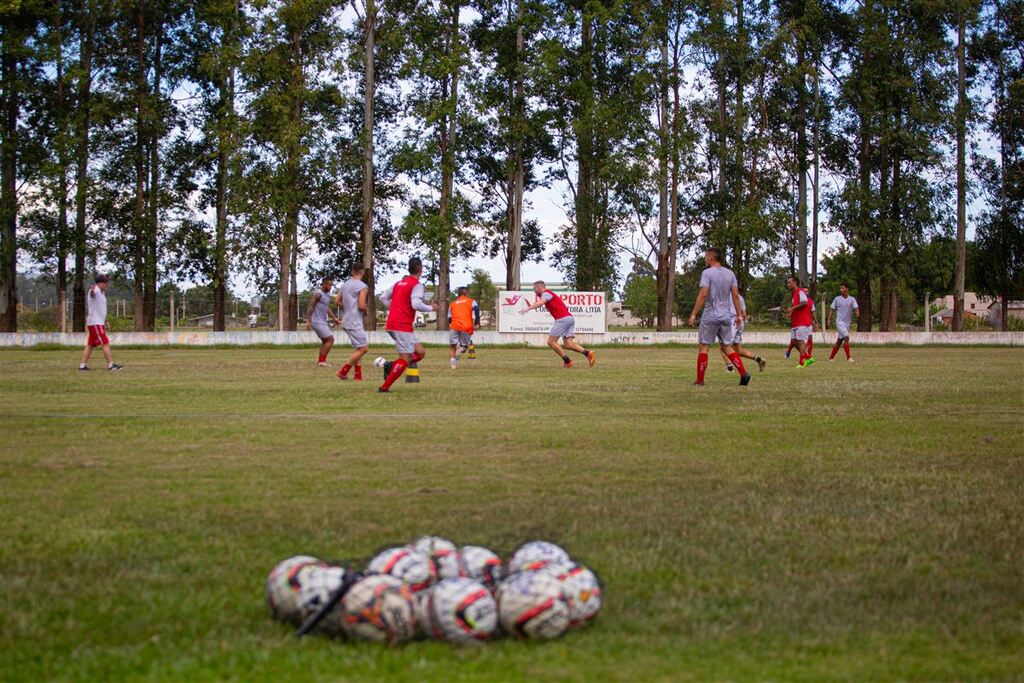 Inter-SM segue a rotina de treinos para a disputa da Divisão de Acesso 2023