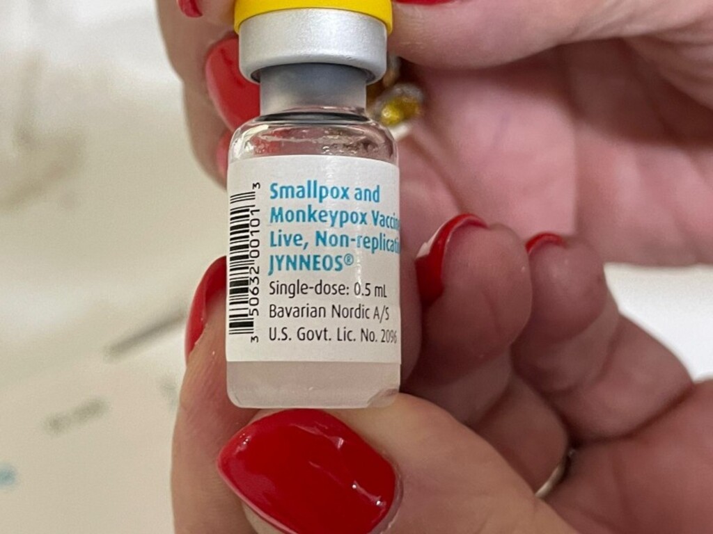 Primeiras doses para a vacinação contra mpox chegam no Estado