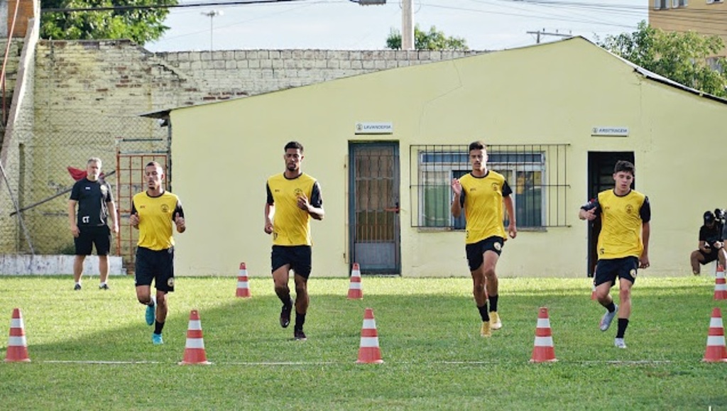 São Gabriel dá início aos trabalhos em busca de uma vaga na elite