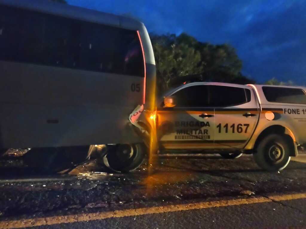 Engavetamento entre cinco veículos deixa trânsito lento e feridos na BR-287; veja imagens