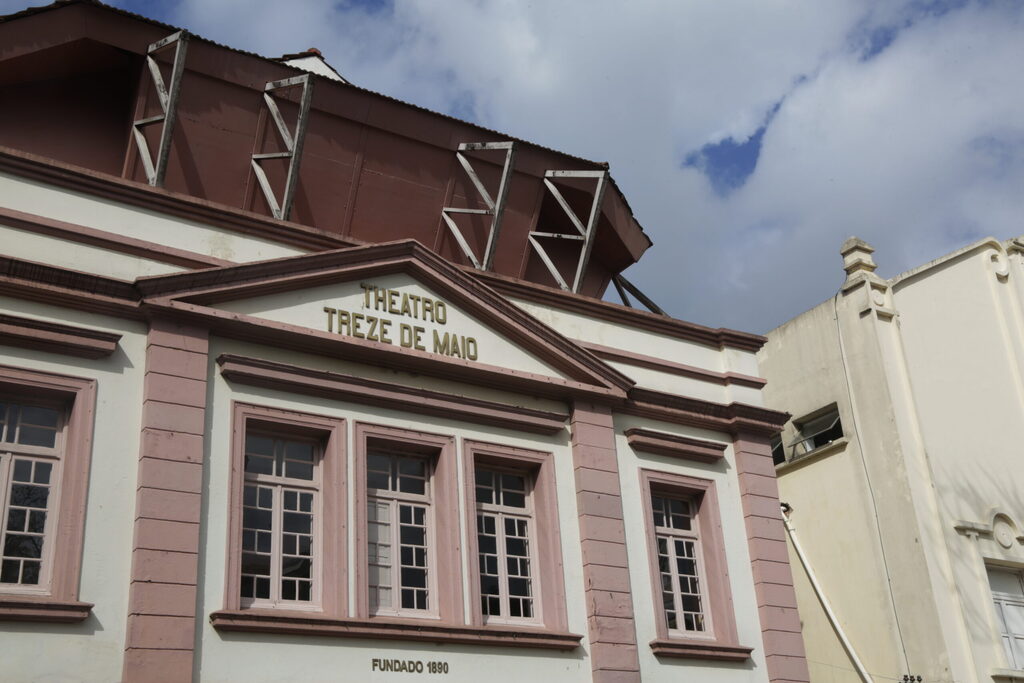 Divulgado o resultado definitivo do edital de Ocupação do Theatro Treze de Maio