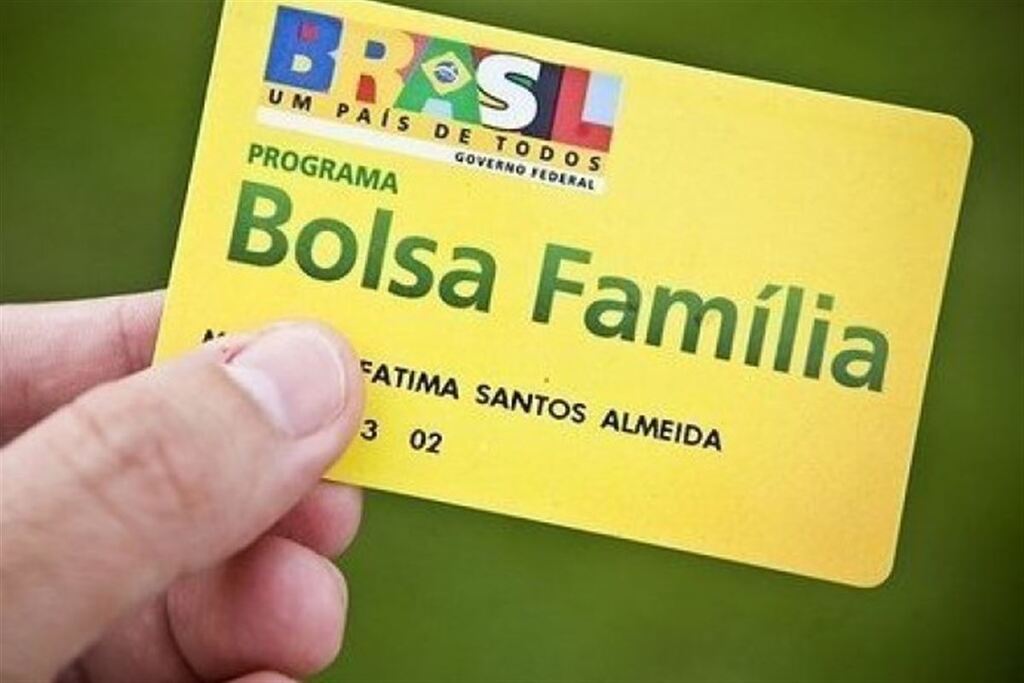 Bolsa Família: famílias maiores terão adicional de R$ 50