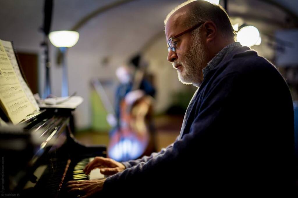 Ney Fialkow, pianista indicado ao Grammy Latino, abre a programação do ano da Bell’Anima, no Recanto Maestro