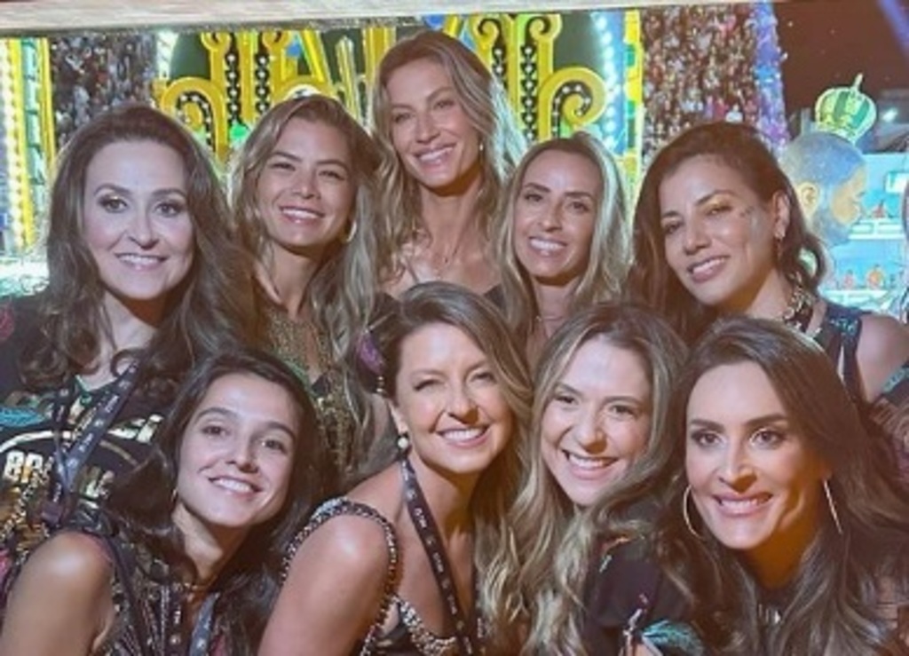 Santa-mariense curte o Carnaval do Rio em camarote ao lado da modelo Gisele Bündchen