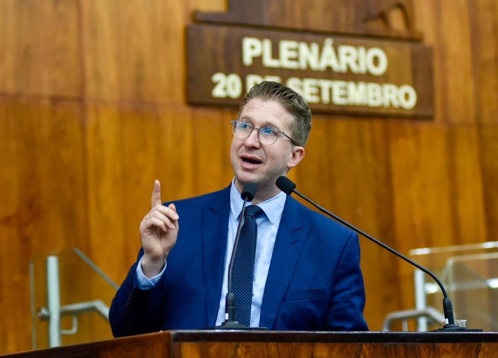 Beto Fantinel vai a Brasília tratar de medidas emergenciais para amenizar a estiagem no RS