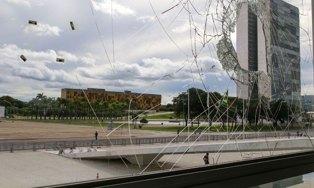 Fabio Rodrigues-Pozzebom/ Agência Brasil - Palácio do Planalto após a destruição de vândalos