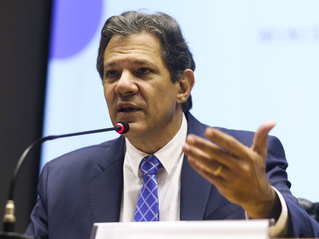 Valter Campanato/Agência Brasil - O ministro da Fazenda, Fernando Haddad, dá entrevista coletiva,para detalhar as primeiras medidas econômicas do governo.