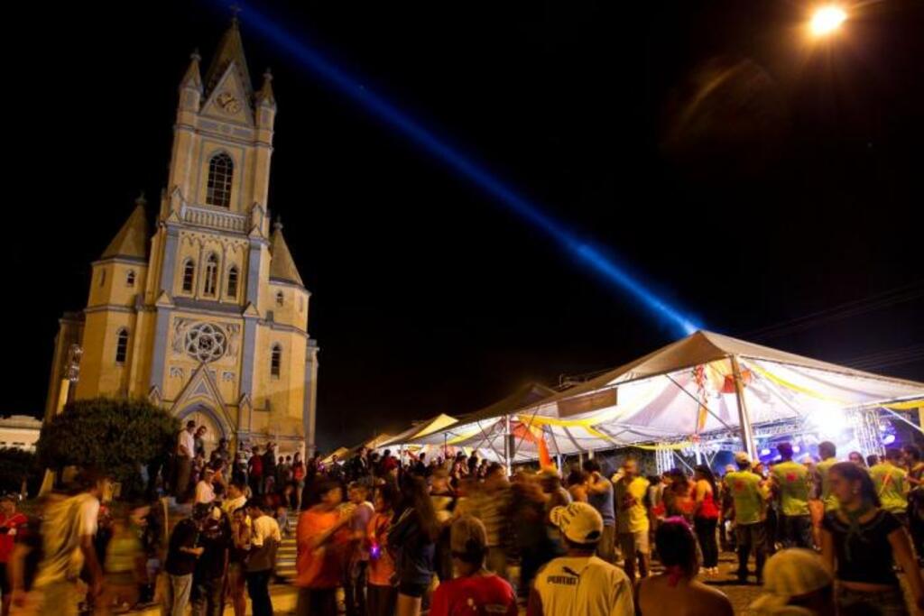 Desfiles, bailes, shows e matinês estão programados para o carnaval de Lavras do Sul