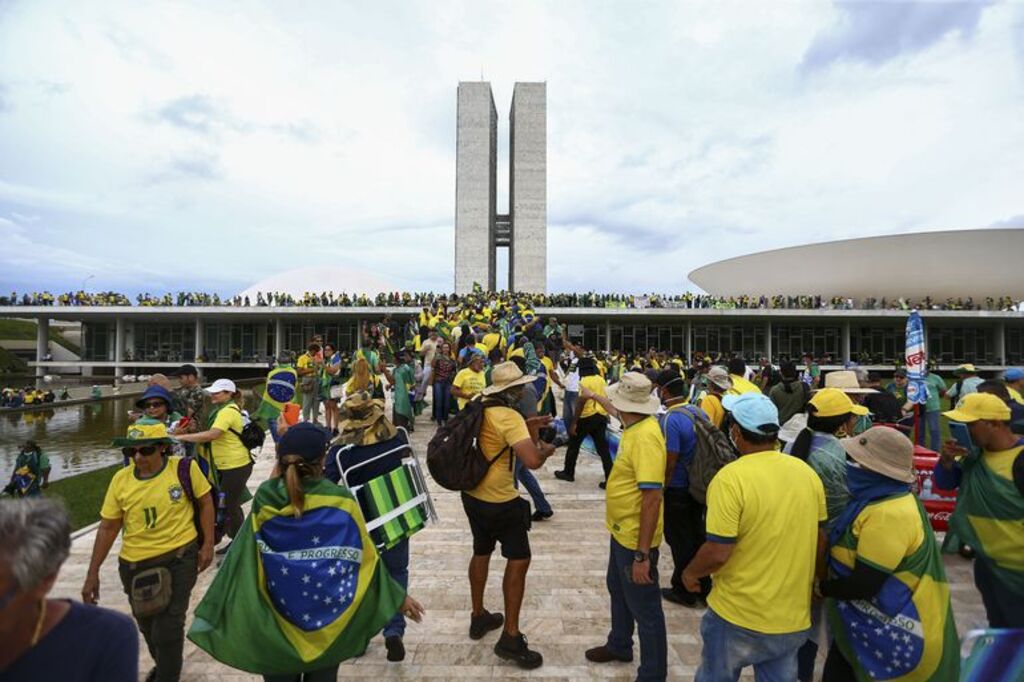 Marcelo Camargo/Agência Brasil - Manifestantes invadem Congresso, STF e Palácio do Planalto.