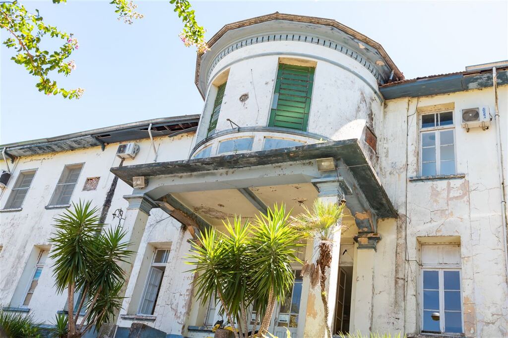 Hospital Casa de Saúde tem a mesma fachada desde 1932. Veja o que falta para começar a obra de revitalização