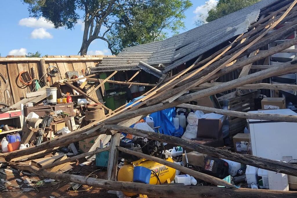 ‘Parecia um tornado’, dizem moradores de São Sepé sobre temporal que atingiu o interior do município no domingo