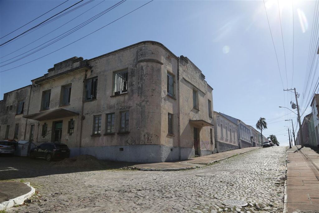 Governo do Estado contrata arquitetos para a revitalização do Clube dos Ferroviários