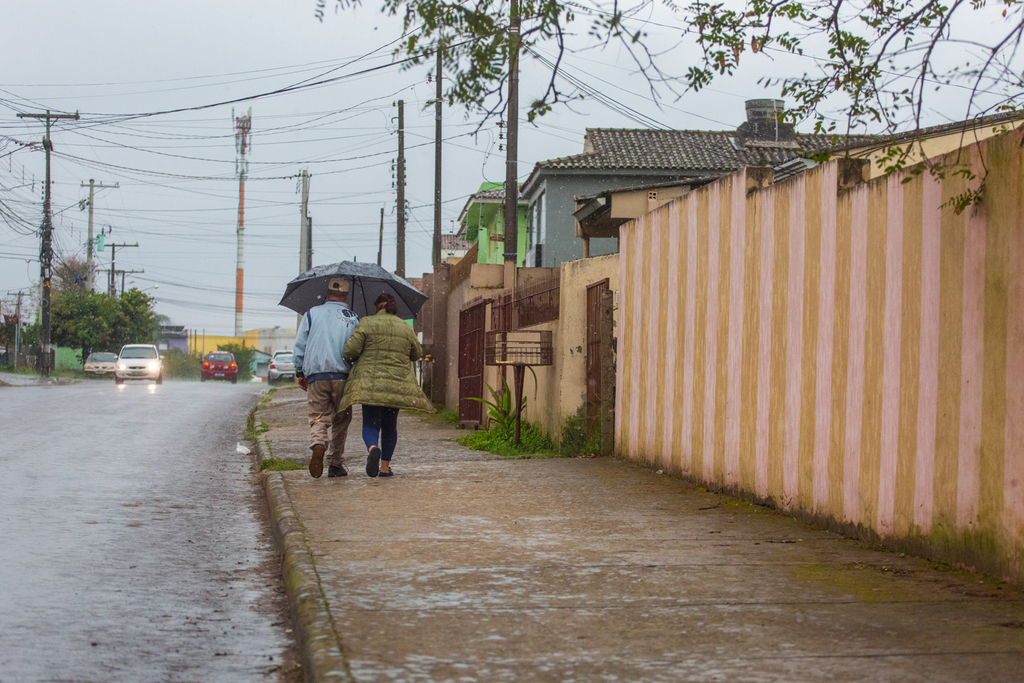 Após pancadas isoladas, Santa Maria registra 33 mm de chuva em 24h 