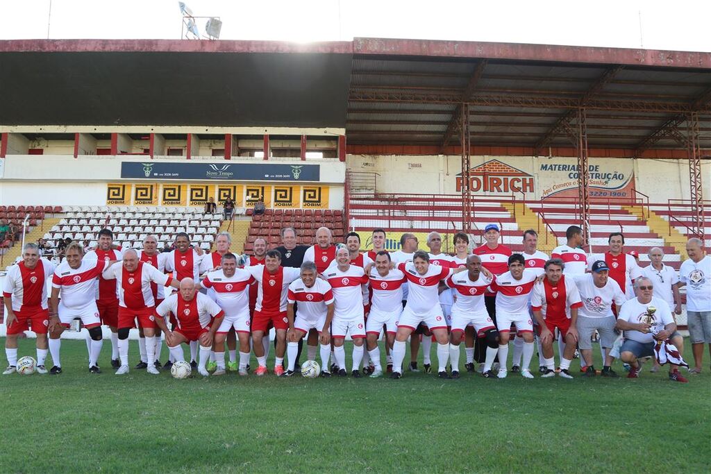 Ex-atletas do Inter-SM participam de tradicional encontro neste sábado