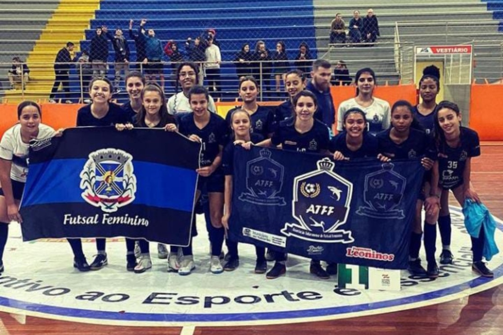 Futsal Feminino de Tubarão é campeão da etapa regional da Olesc