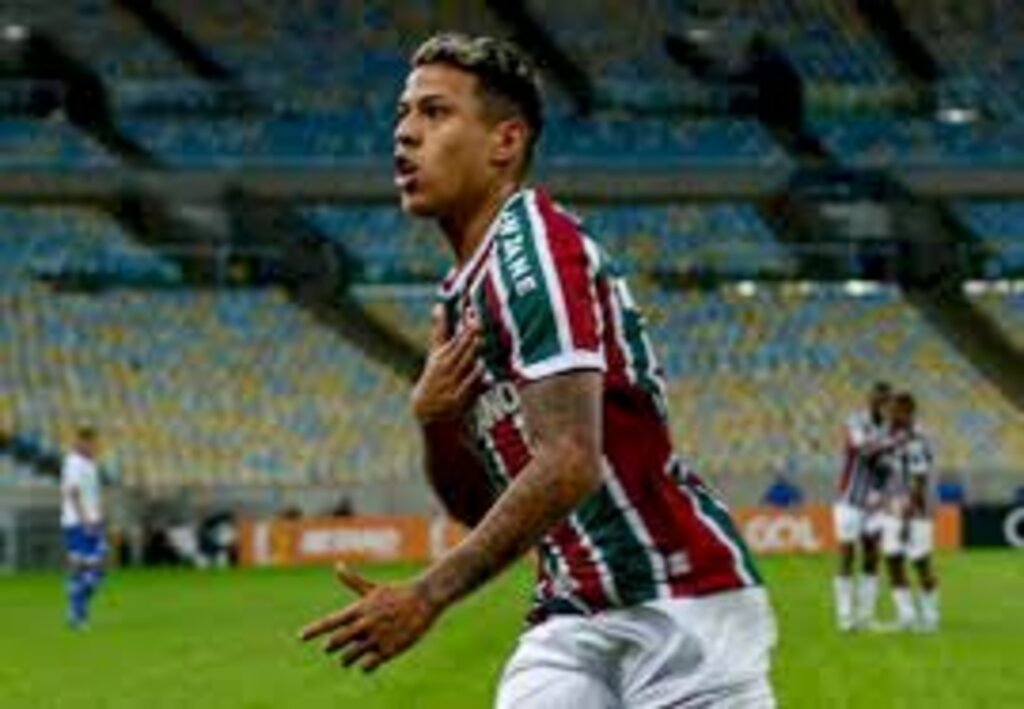 Fluminense bate o Avaí no Maracanã