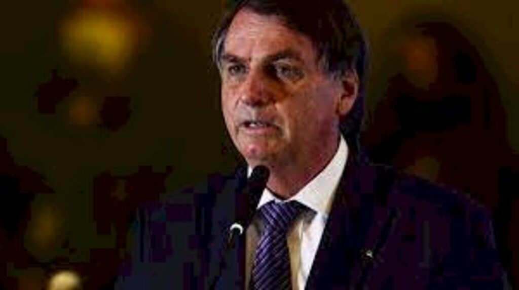 Bolsonaro diz que Fachin anulou condenações de Lula para petista ser presidente