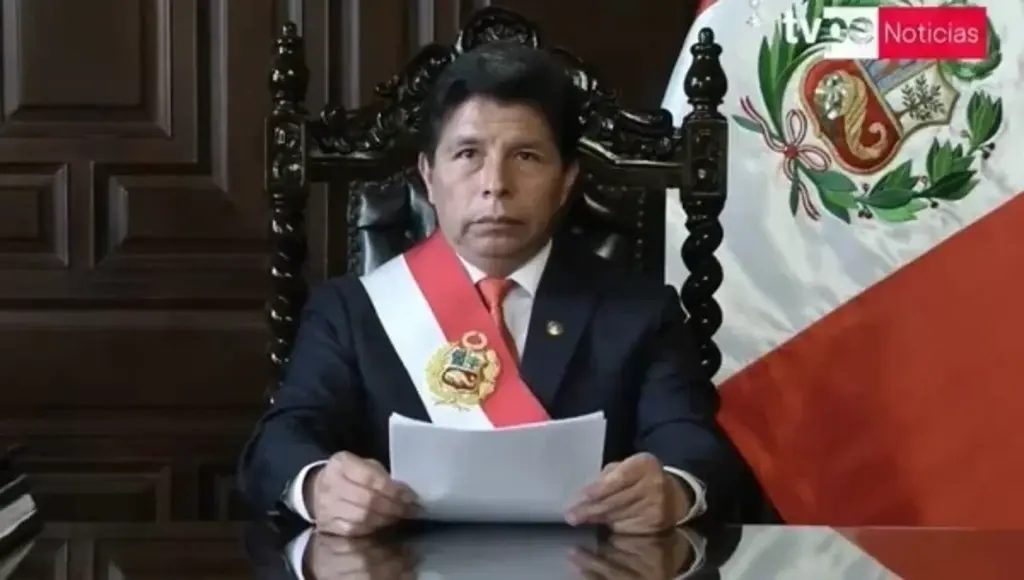 No Peru, presidente dissolve Congresso, anuncia “governo de exceção” e declara estado de emergência