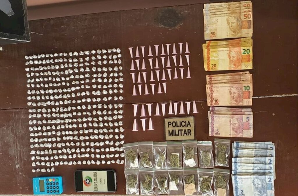 PM apreende drogas em condomínio residencial da zona Sul