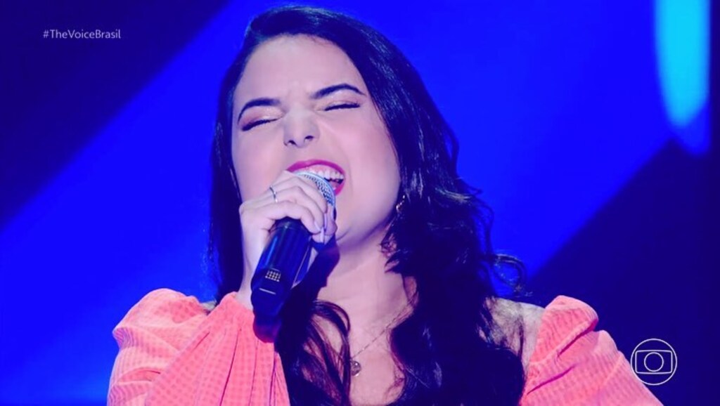 Nicole Carrion se despede do The Voice Brasil com canção de Roberto e Erasmo Carlos