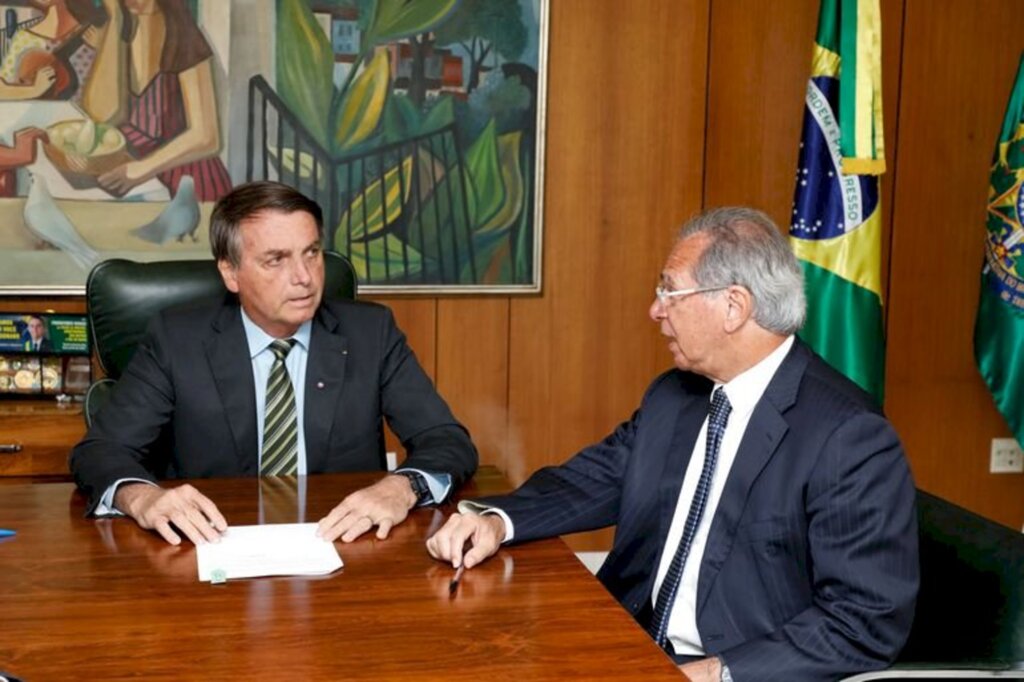 Bolsonaro diz que  vetará parte de perdão a igrejas