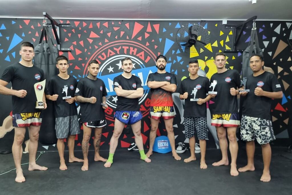 Equipe de muay thai de Santa Maria vence lutas em competição realizada em Campo Bom