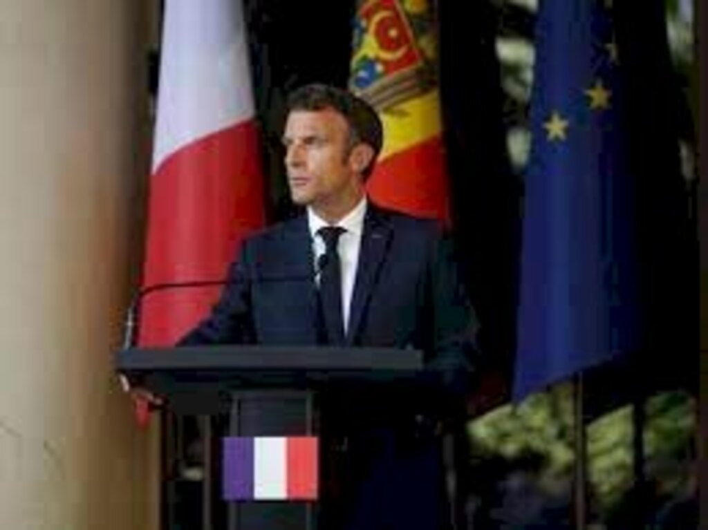 Macron perde maioria no Parlamento da França