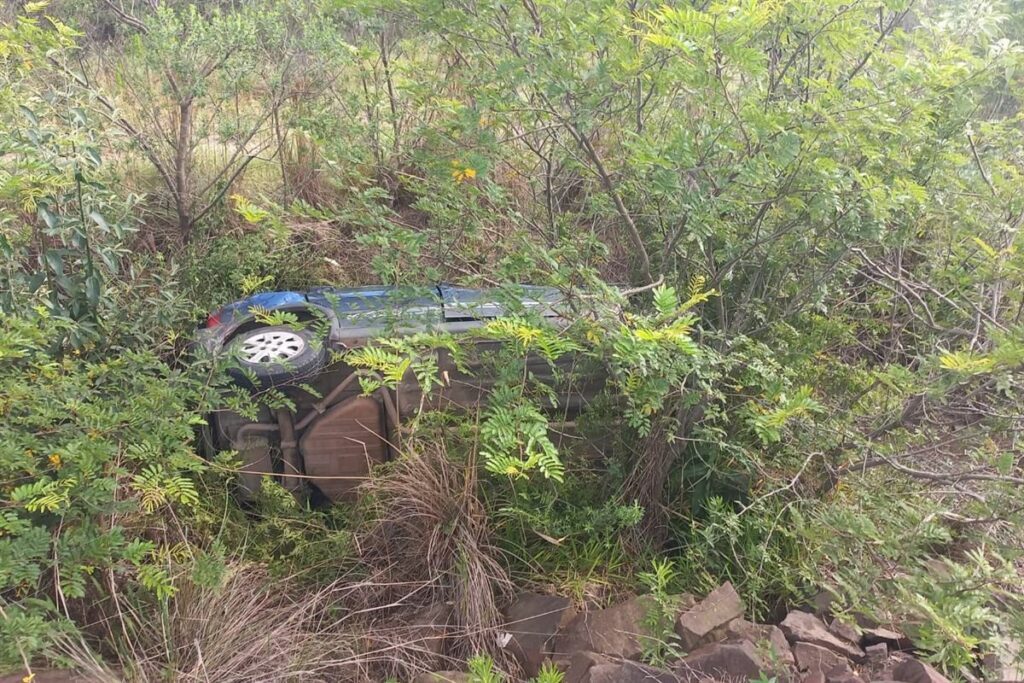 Veículo é encontrado abandonado após capotar na RSC-287 em Santa Maria