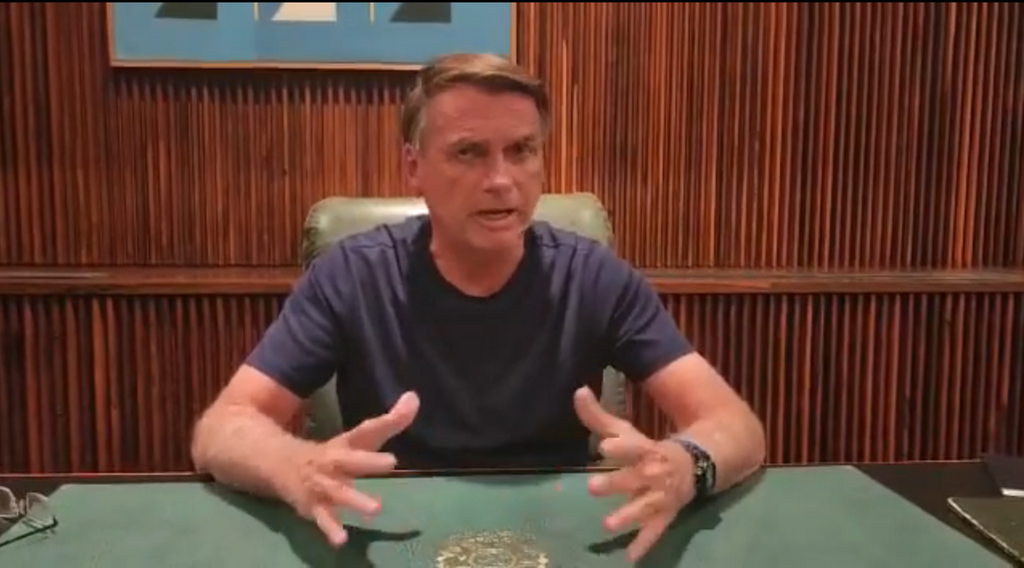 Em vídeo, Bolsonaro pede desobstrução das rodovias: “é preciso respeitar o direito de ir e vir”