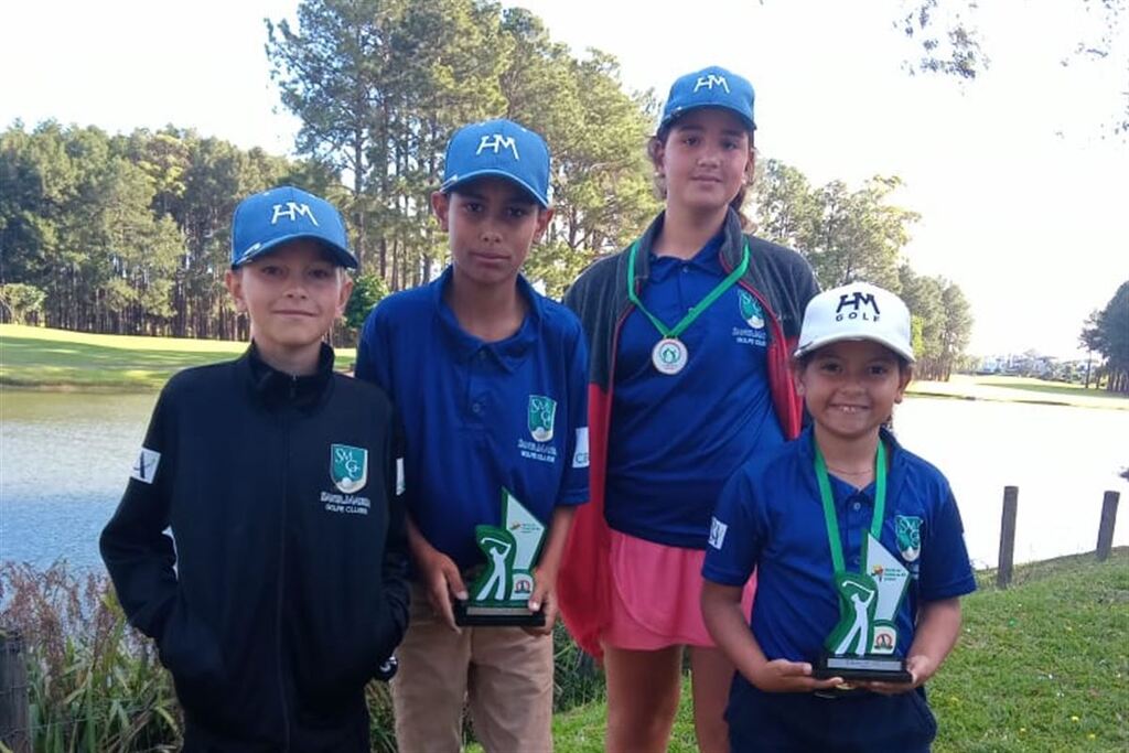 Atletas do projeto social Golfe na Escola competiram em Porto Alegre