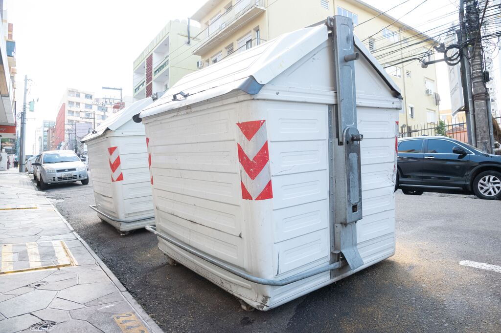 título imagem Prefeitura suspende licitação da coleta de lixo em Santa Maria