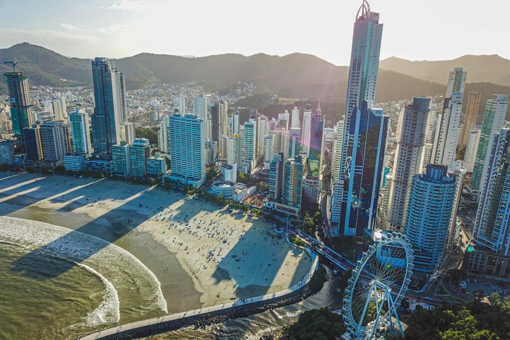 Foto: Eduardo Valente / Secom - Balneário Camboriú está entre os municípios que mais arrecadaram ICMS turístico