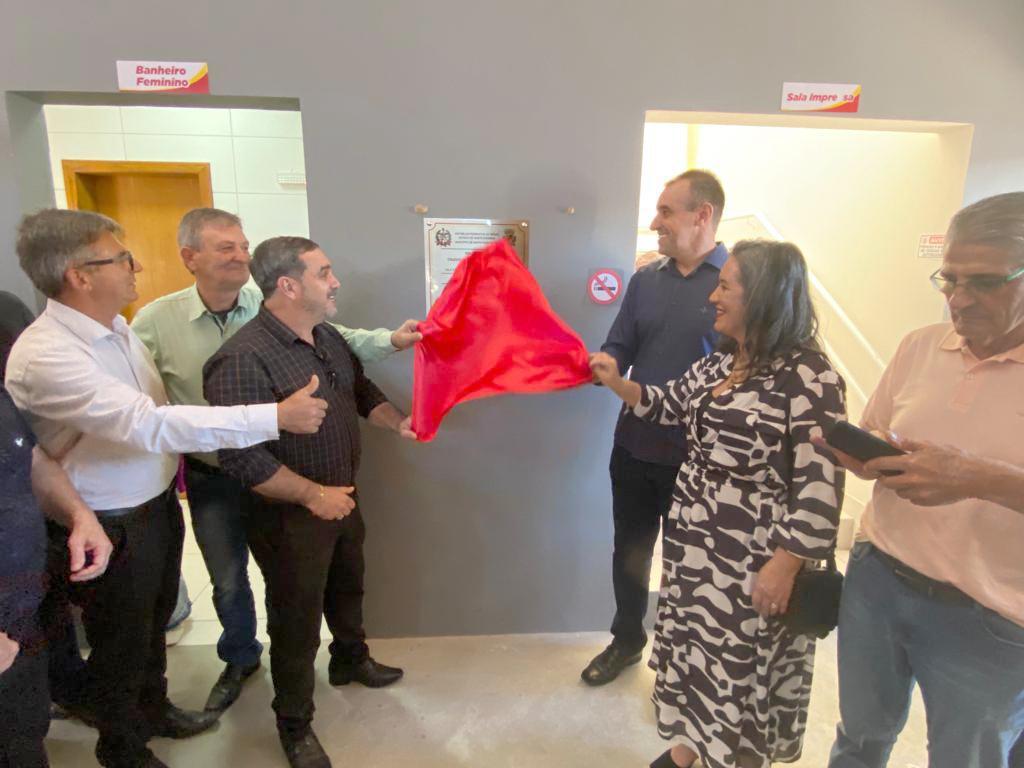 INAUGURADO EM SANTA ROSA DO SUL O GINÁSIO DE ESPORTES DE VILA SÃO CRISTÓVÃO