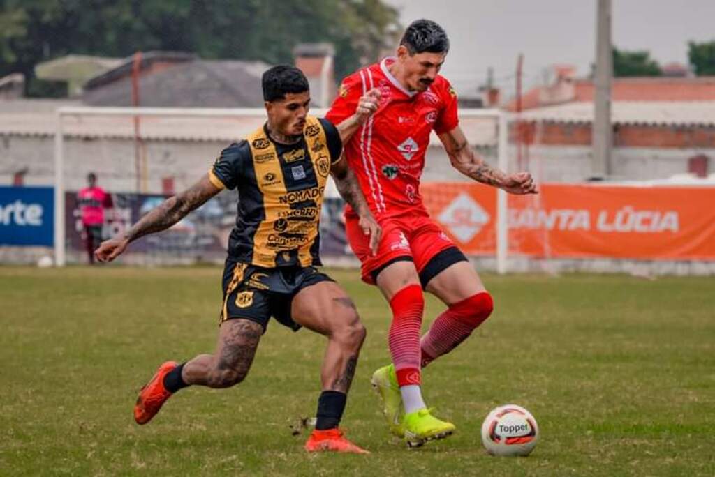 Bagé joga para se distanciar da zona do rebaixamento