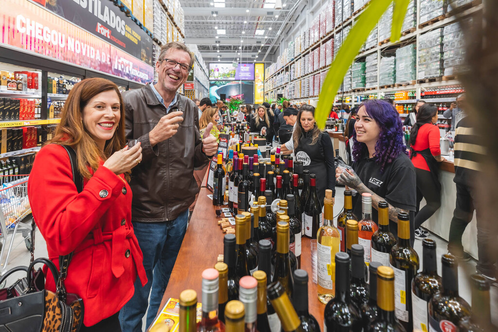 Festival Mundo dos Vinhos tem música ao vivo e degustação de queijos, massas e vinhos; confira o calendário e quais cidades recebem o evento  