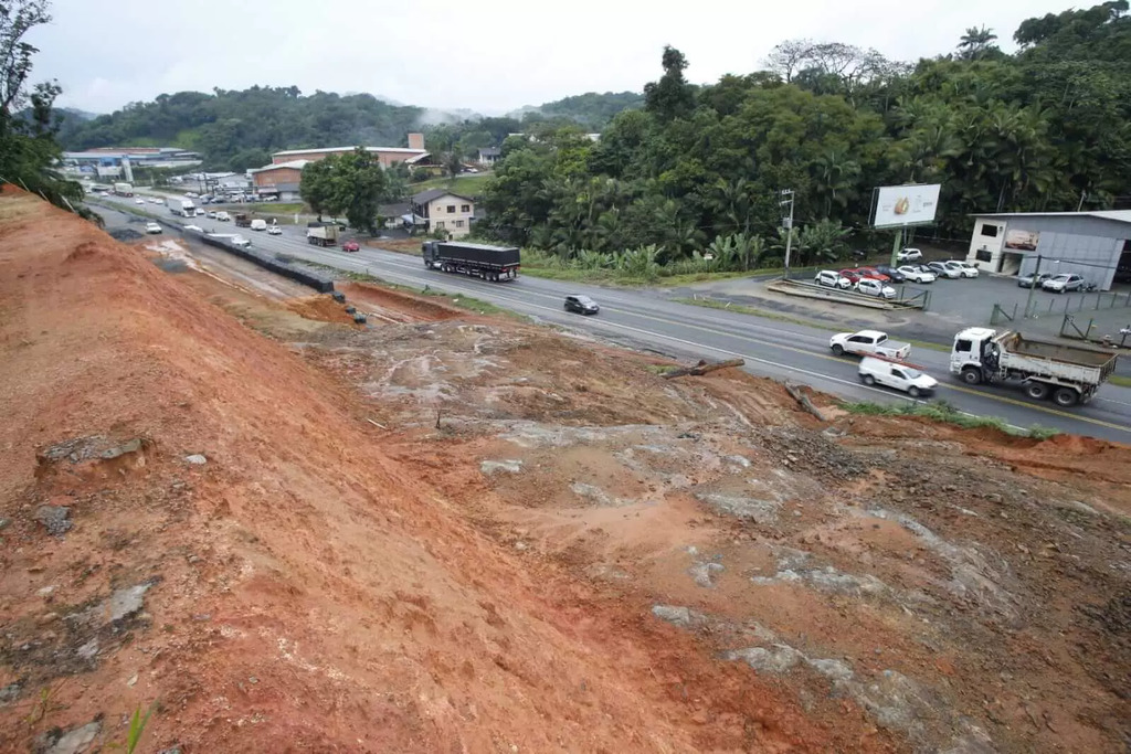 Nesta terça-feira, haverá bloqueio total no trecho da BR-470 em Blumenau