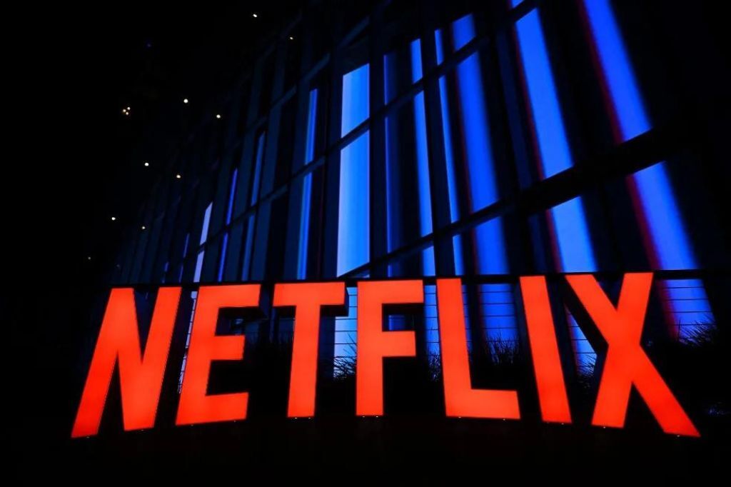  - Procon de SC notifica Netflix por cobrar pelo compartilhamento de senha — Foto: Patrick T. FALLON / AFP