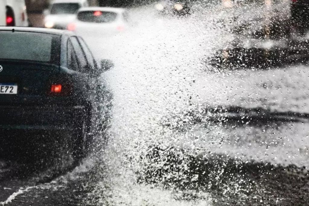  - Passagem de ciclone deve aumentar chuva em SC — Foto: Tiago Ghizoni