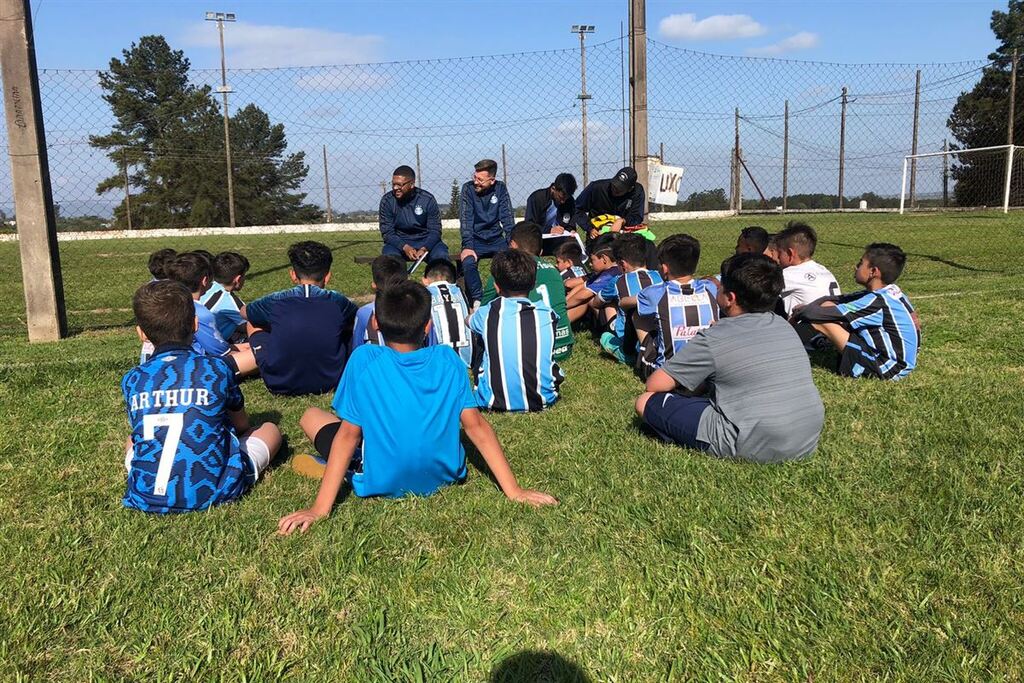 Escolinha do Grêmio em Santa Maria divulga selecionados em avaliação