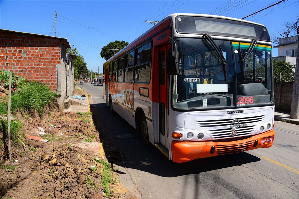 Uma parada de ônibus inteira é furtada no Bairro Carolina em Santa Maria