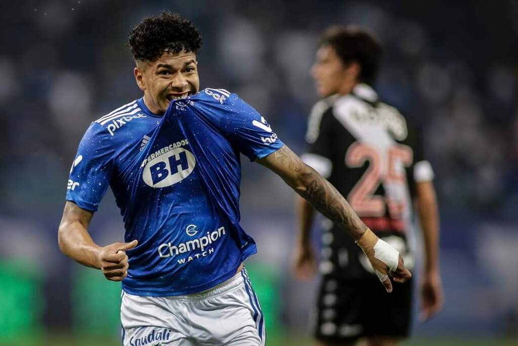 Com gol do santa-mariense Machado, Cruzeiro vence o Vasco e sobe para a Série A do Brasileirão