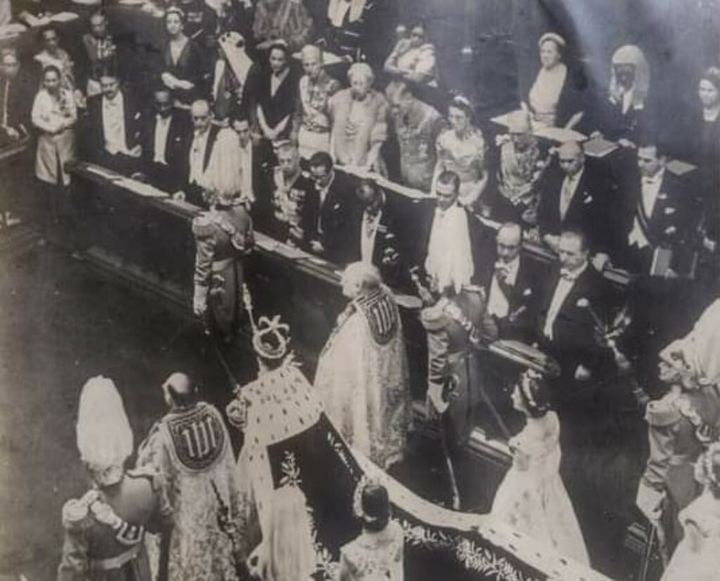 Em 1953, gabrielense representou o Brasil na coroação da rainha Elizabeth II