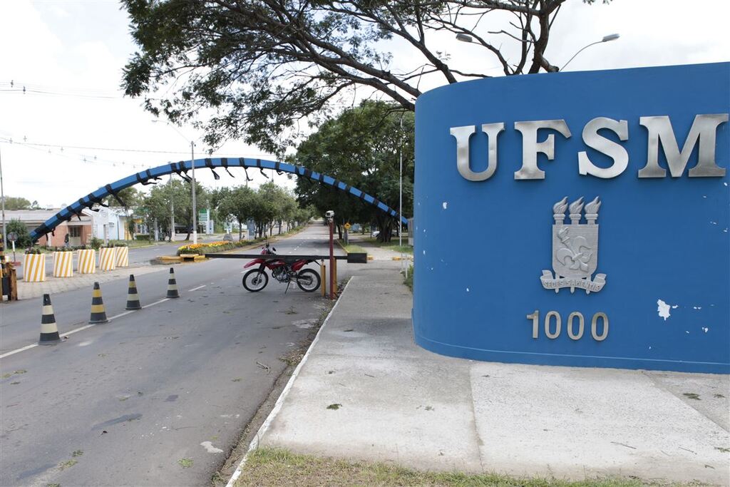 UFSM abre processo seletivo de vagas complementares