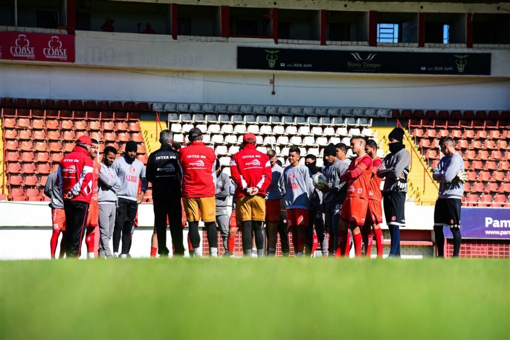 Inter-SM disputa amistoso contra o São Luiz nesta quarta-feira na Baixada