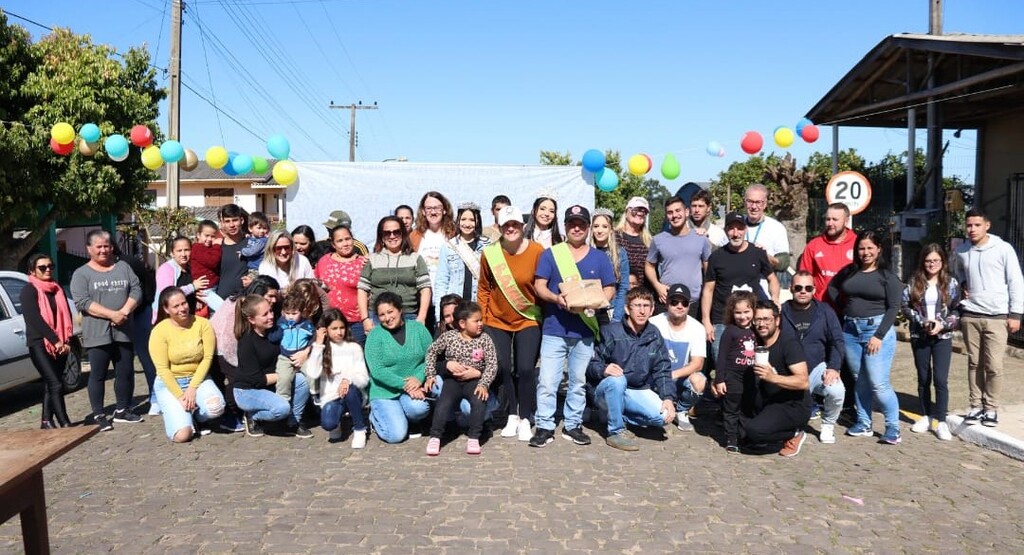 Comunidades em Dona Francisca comemoram o Dia do Vizinho